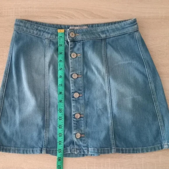 Guess Mini Denim Button-Up Skirt A-Line Y2K Size 29'' Jean Skirt Campus 90s - Picture 8 of 8